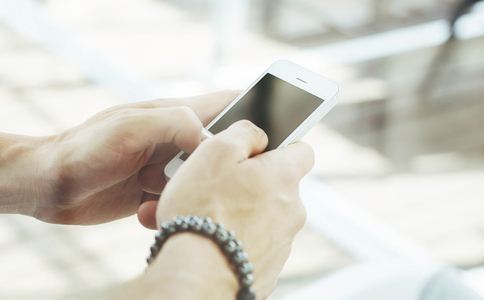 小鸡鸡能否成功设置iPhone指纹解锁?