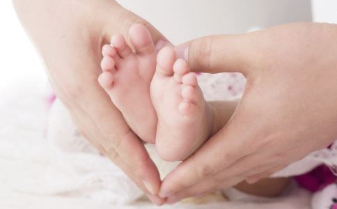 少女旅馆内产子 女孩几岁开始有生育能力