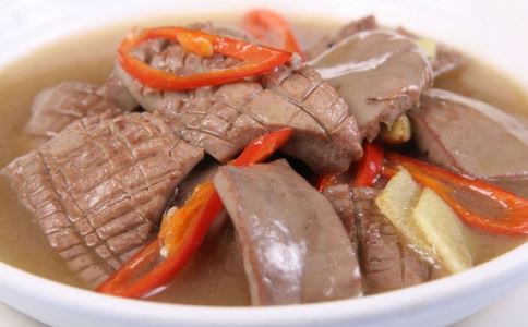 男人腰酸背疼吃什么
