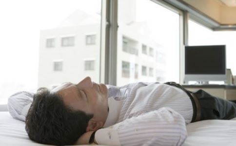 睡觉枕头高会影响性能力？这样说有何依据