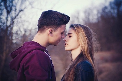 法式接吻是什么意思 普通接吻与法式接吻有哪些区别