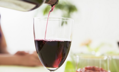 如何不吃药快速降压 每天喝红酒能不能软化血管