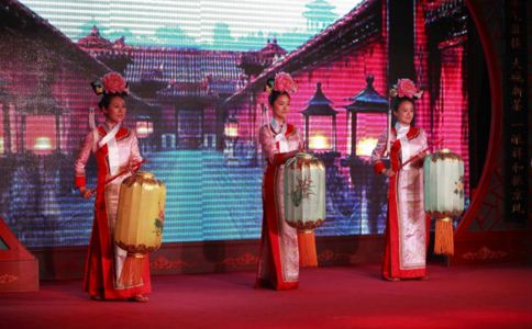 皇帝选妃:少女私处必须无毛