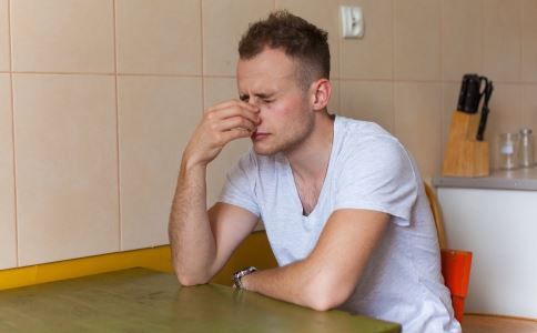 男人腰膝酸软浑身无力的原因