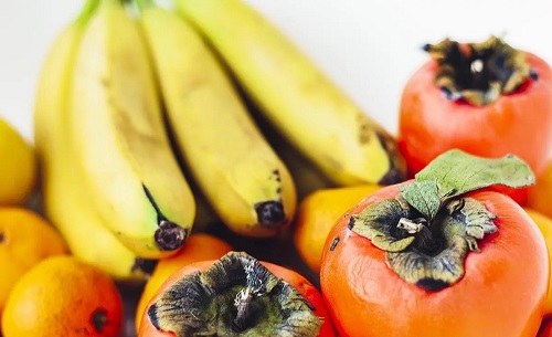 柿子和香蕉能一起吃吗 女性吃柿子最佳时间是什么