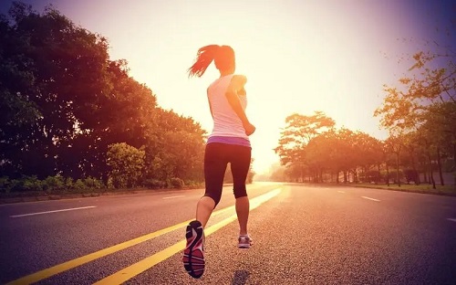 早上跑步的好处有哪些 早上跑步能不能减肥