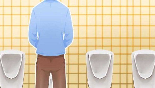 男性小便发黄是否正常 男性尿黄的几个原因是什么